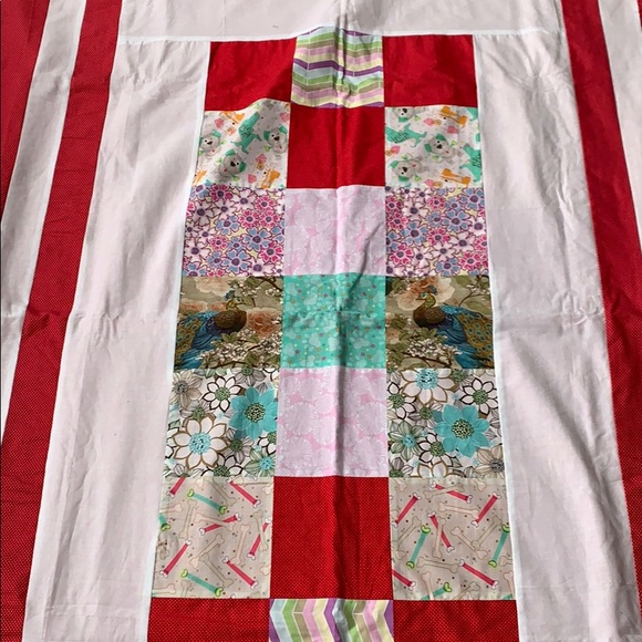 Kids blanket with small cute pillow. - Picture 2 of 6